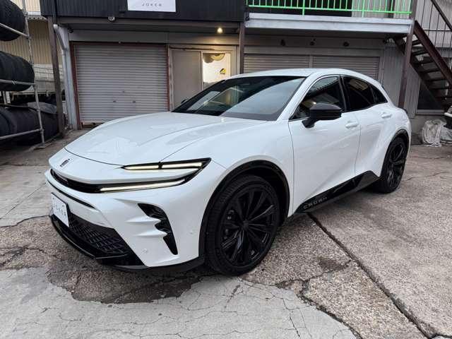 クラウンスポーツ Ｚ　Ｅ－Ｆｏｕｒ　４ＷＤ　ＣＰＣプレミアムダブルＧＮ　マットロイヤルタイプ　ラゲージマットベーシックタイプ　プロジェクションカーテシイルミ　サイドエンブレム　　カットフィルム（4枚目）