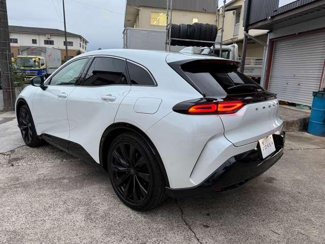 クラウンスポーツ Ｚ　Ｅ－Ｆｏｕｒ　４ＷＤ　ＣＰＣプレミアムダブルＧＮ　マットロイヤルタイプ　ラゲージマットベーシックタイプ　プロジェクションカーテシイルミ　サイドエンブレム　　カットフィルム（8枚目）