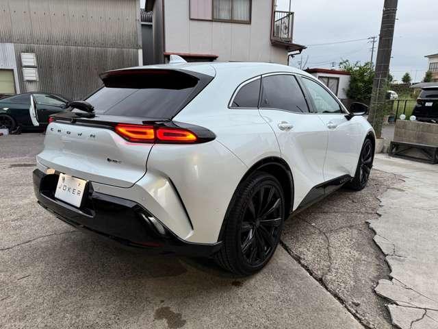 クラウンスポーツ Ｚ　Ｅ－Ｆｏｕｒ　４ＷＤ　ＣＰＣプレミアムダブルＧＮ　マットロイヤルタイプ　ラゲージマットベーシックタイプ　プロジェクションカーテシイルミ　サイドエンブレム　　カットフィルム（10枚目）