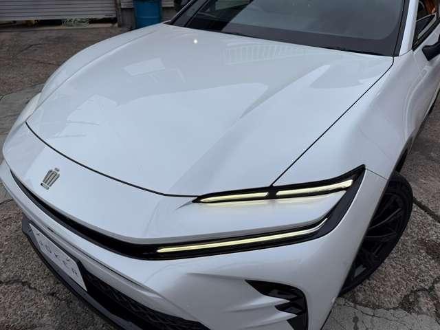 クラウンスポーツ Ｚ　Ｅ－Ｆｏｕｒ　４ＷＤ　ＣＰＣプレミアムダブルＧＮ　マットロイヤルタイプ　ラゲージマットベーシックタイプ　プロジェクションカーテシイルミ　サイドエンブレム　　カットフィルム（14枚目）