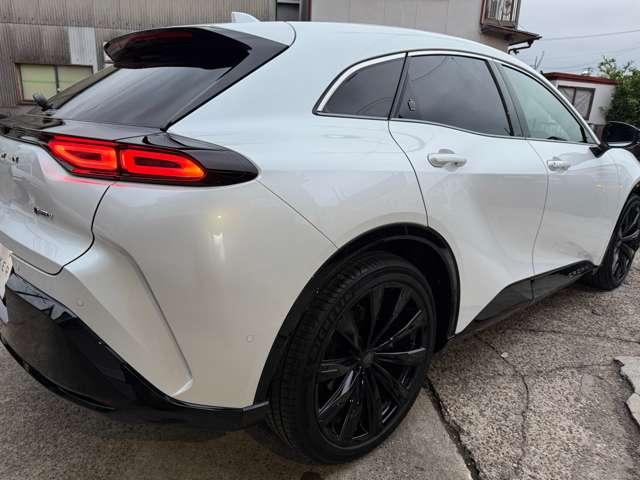 クラウンスポーツ Ｚ　Ｅ－Ｆｏｕｒ　４ＷＤ　ＣＰＣプレミアムダブルＧＮ　マットロイヤルタイプ　ラゲージマットベーシックタイプ　プロジェクションカーテシイルミ　サイドエンブレム　　カットフィルム（21枚目）