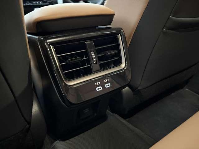 クラウンスポーツ Ｚ　Ｅ－Ｆｏｕｒ　４ＷＤ　ＣＰＣプレミアムダブルＧＮ　マットロイヤルタイプ　ラゲージマットベーシックタイプ　プロジェクションカーテシイルミ　サイドエンブレム　　カットフィルム（48枚目）