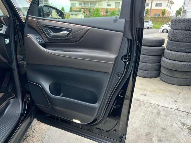 アルファードハイブリッド エグゼクティブラウンジ（36枚目）