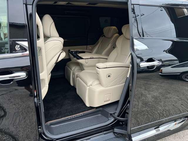 アルファードハイブリッド エグゼクティブラウンジ（55枚目）