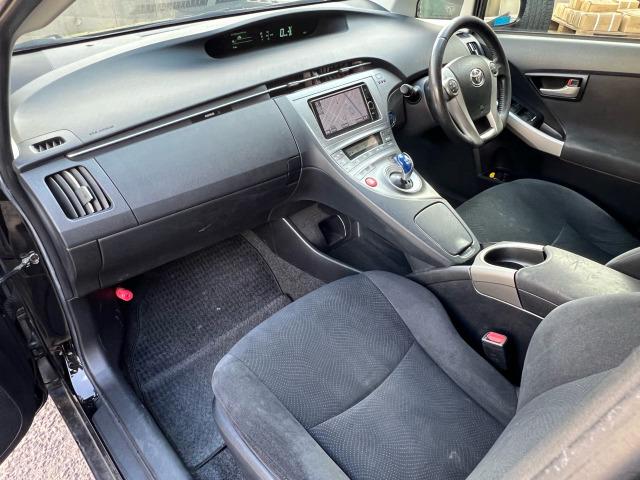 プリウス Ｓ　純正ナビ　ＴＶ　ＥＴＣ　Ｂカメラ（18枚目）