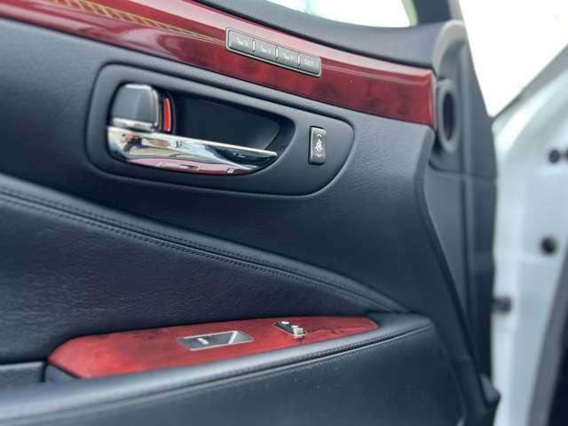 ＬＳ ＬＳ６００ｈ　バージョンＳ　Ｉパッケージ　ハイブリッド　４ＷＤ（61枚目）