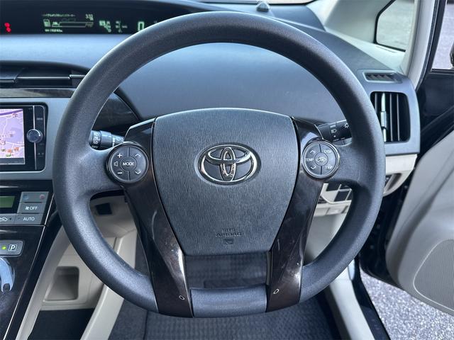 プリウス Sマイコーデ 後期 禁煙車 フルセグ Bluetooth バックカメラ ETC CD DVD ハーフレザー LEDライト LEDフォグ オートエアコン キーレスバイザー TVキャンセラー プッシュスタート(4枚目)