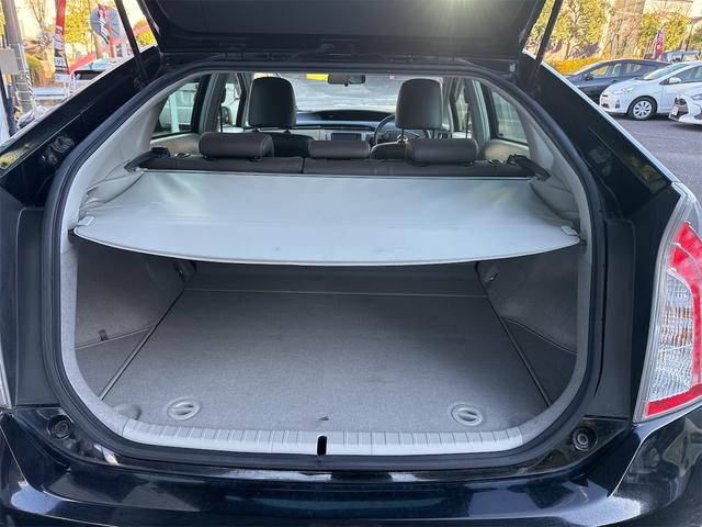 プリウス Sマイコーデ 後期 禁煙車 フルセグ Bluetooth バックカメラ ETC CD DVD ハーフレザー LEDライト LEDフォグ オートエアコン キーレスバイザー TVキャンセラー プッシュスタート(35枚目)