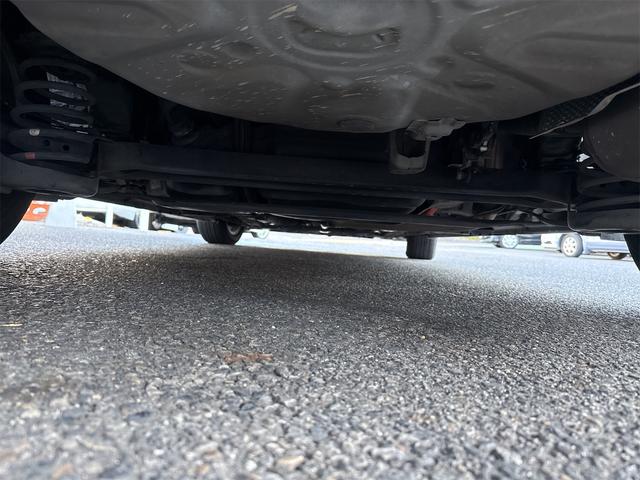 プリウス Sマイコーデ 後期 禁煙車 フルセグ Bluetooth バックカメラ ETC CD DVD ハーフレザー LEDライト LEDフォグ オートエアコン キーレスバイザー TVキャンセラー プッシュスタート(40枚目)