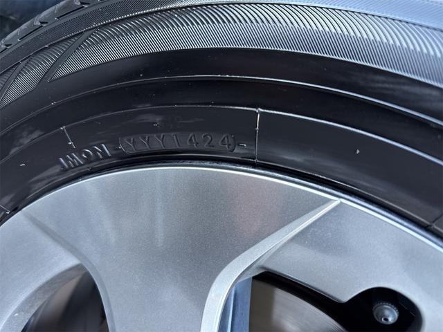 プリウス Sマイコーデ 後期 禁煙車 フルセグ Bluetooth バックカメラ ETC CD DVD ハーフレザー LEDライト LEDフォグ オートエアコン キーレスバイザー TVキャンセラー プッシュスタート(44枚目)