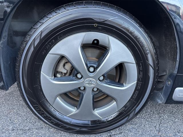 プリウス Sマイコーデ 後期 禁煙車 フルセグ Bluetooth バックカメラ ETC CD DVD ハーフレザー LEDライト LEDフォグ オートエアコン キーレスバイザー TVキャンセラー プッシュスタート(46枚目)