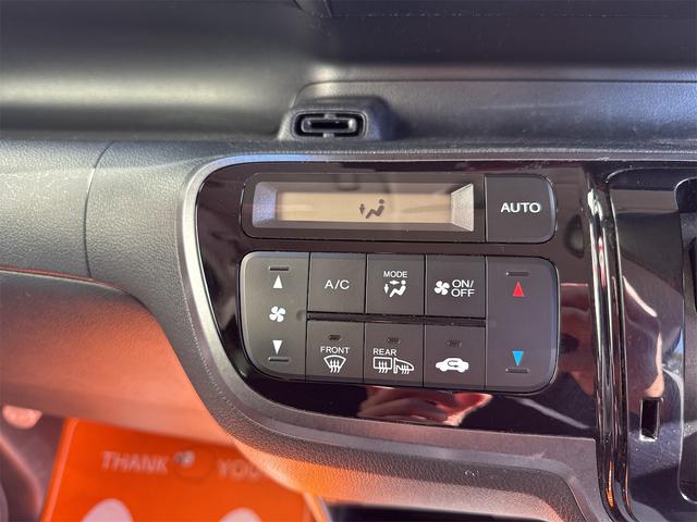 N-BOXカスタム G・ターボLパッケージ 4WD ターボ ツートンカラー ナビ バックカメラ ETC シートヒーター 両側電動スライド クルーズコントロール パドルシフト ワンセグ TV パドルシフト アルミ 車検R9年10月 キーレス(13枚目)