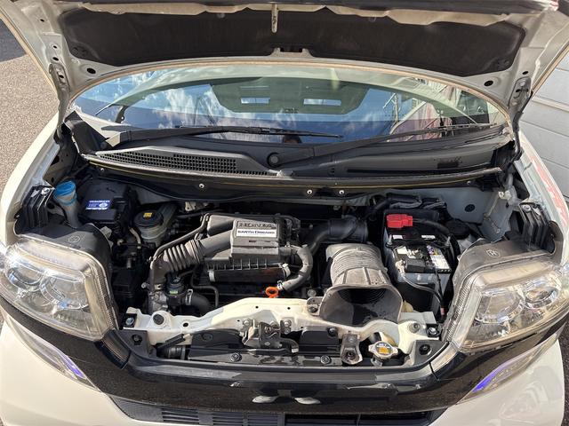 N-BOXカスタム G・ターボLパッケージ 4WD ターボ ツートンカラー ナビ バックカメラ ETC シートヒーター 両側電動スライド クルーズコントロール パドルシフト ワンセグ TV パドルシフト アルミ 車検R9年10月 キーレス(28枚目)