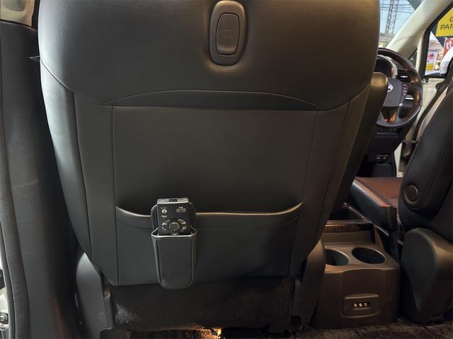 エルグランド 350ハイウェイスター 禁煙車 両側電動スライド アラビュー クルコン BOSEサウンド メーカーナビ パワーゲート Bluetooth ETC フリップダウンモニター 8人乗り オットマン ユーザー買取車 LEDライト(53枚目)