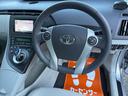 ってステアリングも使用感が少なく、きれいな状態となっております♪