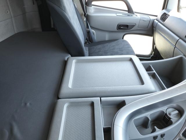 クオン 　平ボディ・最大積載１４２００ｋｇ（14枚目）