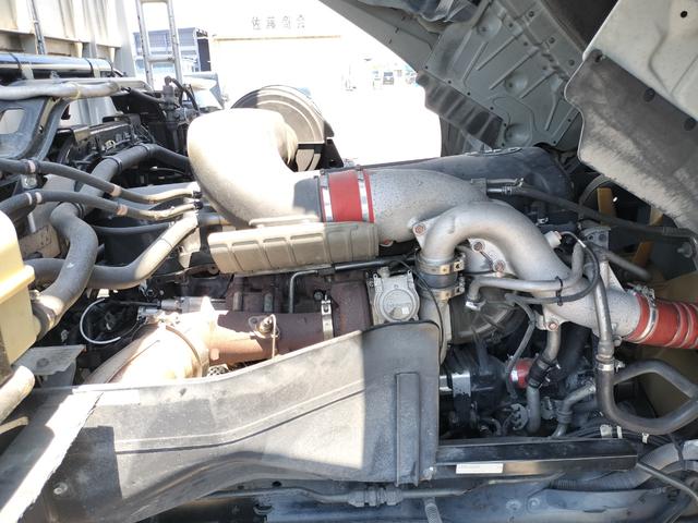 クオン 　平ボディ・最大積載１４２００ｋｇ（33枚目）