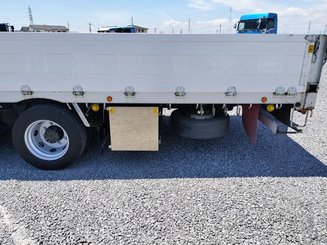 クオン 　平ボディ・最大積載１４２００ｋｇ（37枚目）