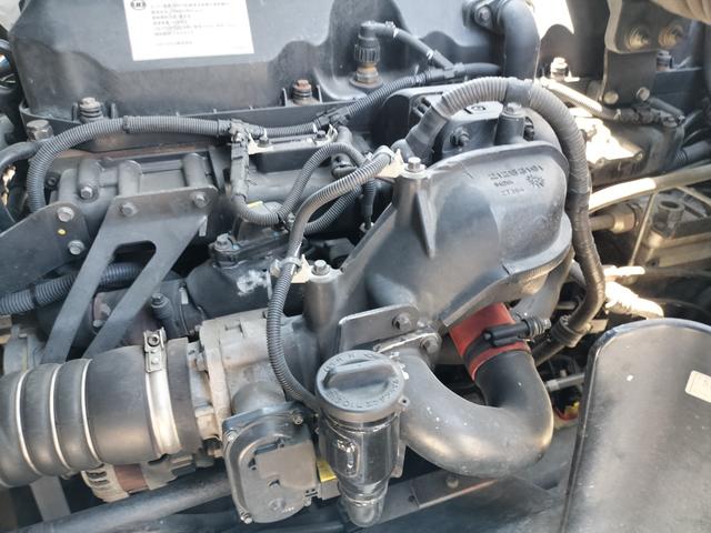 クオン 　平ボディ・最大積載１４２００ｋｇ（44枚目）