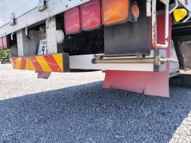 クオン 　平ボディ・最大積載１４２００ｋｇ（54枚目）