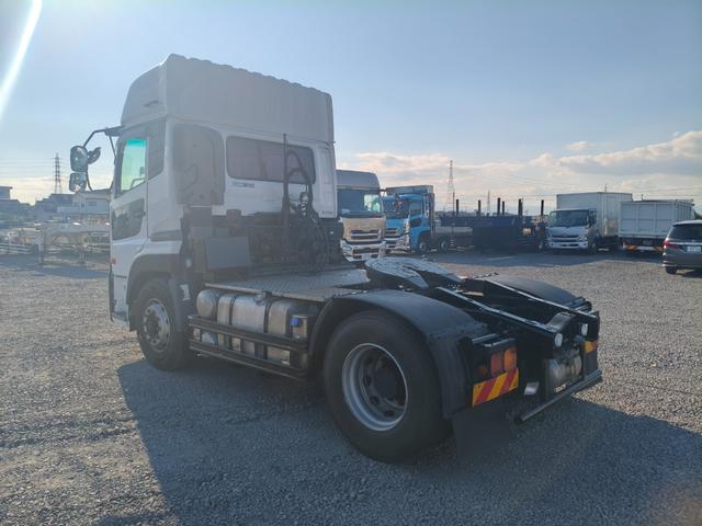 クオン 　トラクタ　走行３７万キロ　第五輪荷重１１５００ｋｇ　ハイルーフ（6枚目）