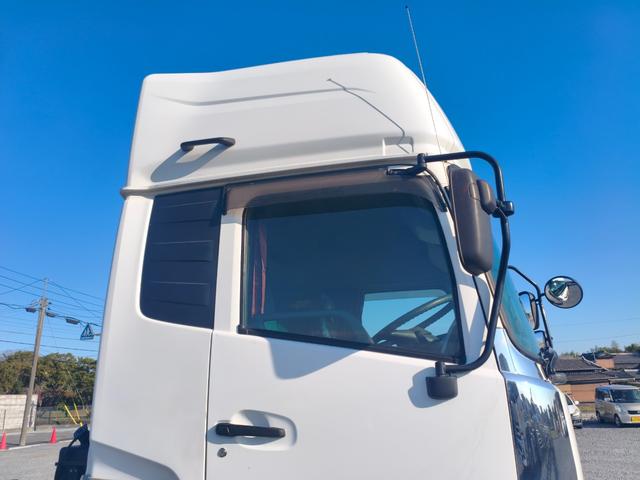 クオン 　トラクタ　走行３７万キロ　第五輪荷重１１５００ｋｇ　ハイルーフ（10枚目）