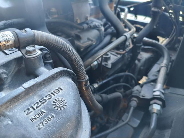 クオン 　トラクタ　走行３７万キロ　第五輪荷重１１５００ｋｇ　ハイルーフ（41枚目）