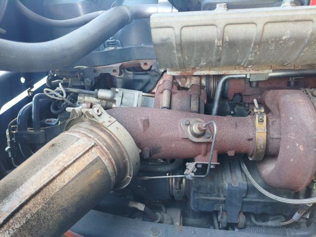 クオン 　トラクタ　走行３７万キロ　第五輪荷重１１５００ｋｇ　ハイルーフ（48枚目）