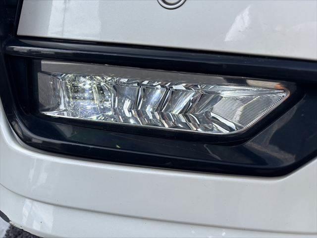 セレナ eパワーハイウェイスターV プロパイロット 純正10インチナビ フリップダウンモニター 両側パワースライドドア レーダークルーズコントロール 本革シート フルセグTV Bluetooth 全周囲カメラ LEDヘッドライト(14枚目)