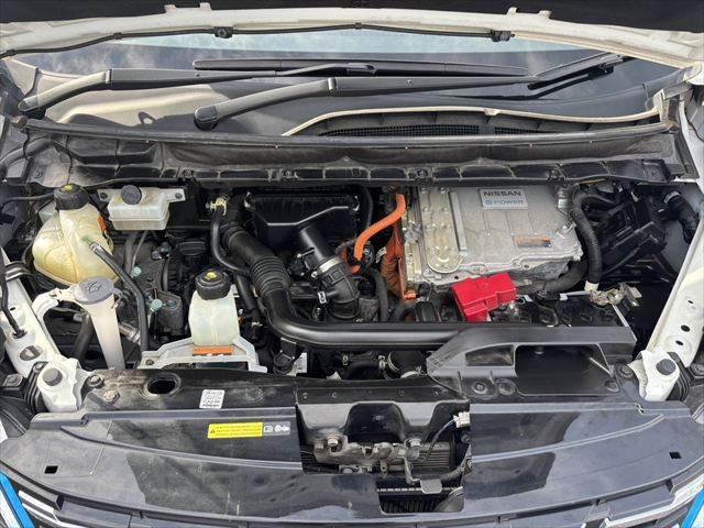 セレナ eパワーハイウェイスターV プロパイロット 純正10インチナビ フリップダウンモニター 両側パワースライドドア レーダークルーズコントロール 本革シート フルセグTV Bluetooth 全周囲カメラ LEDヘッドライト(21枚目)