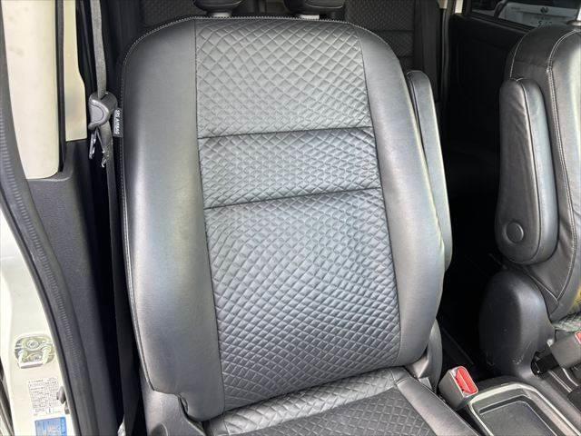 セレナ eパワーハイウェイスターV プロパイロット 純正10インチナビ フリップダウンモニター 両側パワースライドドア レーダークルーズコントロール 本革シート フルセグTV Bluetooth 全周囲カメラ LEDヘッドライト(56枚目)