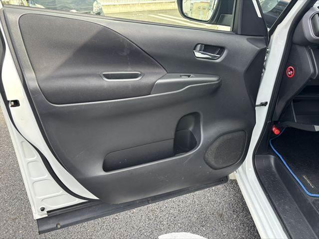 セレナ eパワーハイウェイスターV プロパイロット 純正10インチナビ フリップダウンモニター 両側パワースライドドア レーダークルーズコントロール 本革シート フルセグTV Bluetooth 全周囲カメラ LEDヘッドライト(60枚目)