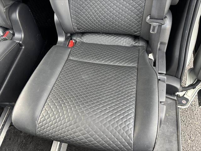 セレナ eパワーハイウェイスターV プロパイロット 純正10インチナビ フリップダウンモニター 両側パワースライドドア レーダークルーズコントロール 本革シート フルセグTV Bluetooth 全周囲カメラ LEDヘッドライト(64枚目)