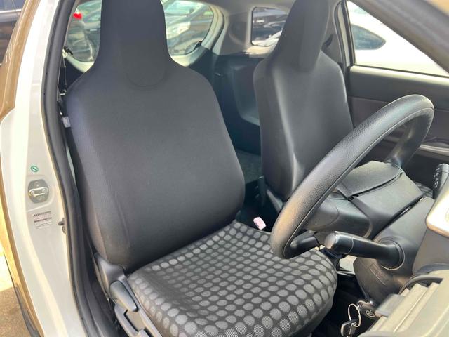 ｉＱ １００Ｘ　２シーター　ＥＴＣ　ナビ　ＴＶ　アルミホイール　キーレスエントリー　電動格納ミラー　ＣＶＴ　衝突安全ボディ　ＡＢＳ　ＥＳＣ　ＣＤ　エアコン　パワーステアリング　パワーウィンドウ（8枚目）