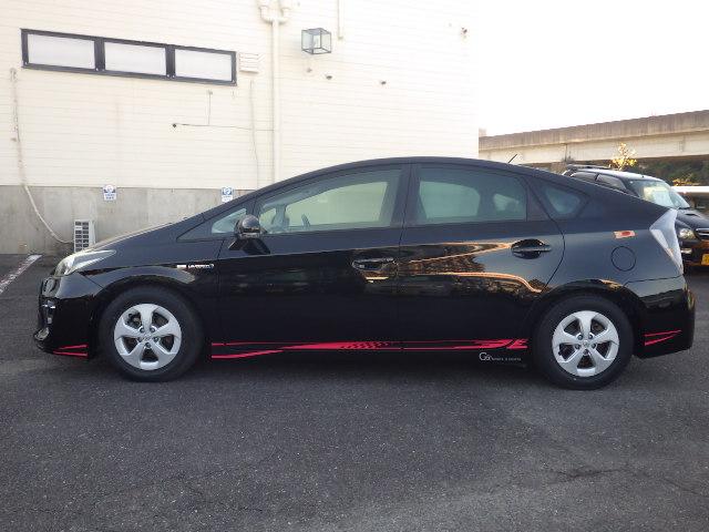 プリウス Ｓツーリングセレクション・Ｇ’ｓ　社外ナビ＆フルセグＴＶ／Ｂｌｕｅｔｏｏｔｈ／ＨＩＤヘッドライト／スマートキー／プッシュスタート／ＥＴＣ（11枚目）