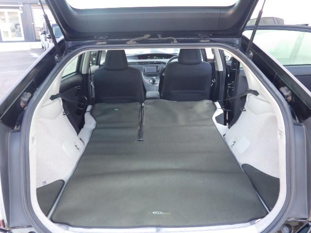 プリウス Ｓツーリングセレクション・Ｇ’ｓ　社外ナビ＆フルセグＴＶ／Ｂｌｕｅｔｏｏｔｈ／ＨＩＤヘッドライト／スマートキー／プッシュスタート／ＥＴＣ（19枚目）