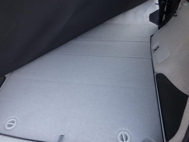 プリウス Ｓツーリングセレクション・Ｇ’ｓ　社外ナビ＆フルセグＴＶ／Ｂｌｕｅｔｏｏｔｈ／ＨＩＤヘッドライト／スマートキー／プッシュスタート／ＥＴＣ（21枚目）