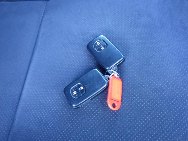 プリウス Ｓツーリングセレクション・Ｇ’ｓ　社外ナビ＆フルセグＴＶ／Ｂｌｕｅｔｏｏｔｈ／ＨＩＤヘッドライト／スマートキー／プッシュスタート／ＥＴＣ（38枚目）