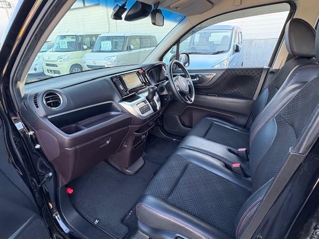 Ｎ－ＷＧＮカスタム Ｇ・Ａパッケージ　禁煙車／ドラレコ／ナビ＆ＴＶ／Ｂｌｕｅｔｏｏｔｈ／ＤＶＤ再生／バックモニター／スマートキー／プッシュスタート／ハーフレザー調シート／クルーズコントロール／純正アルミ／ＨＩＤヘッドライト（32枚目）