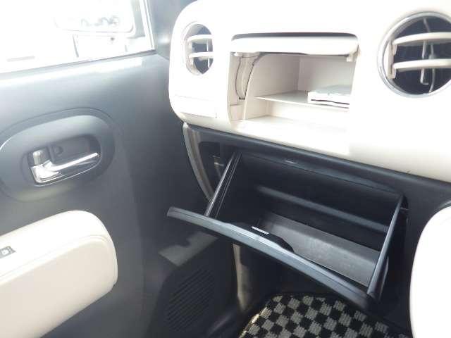 ミラココア ココアＸ　保証付　フルセグＴＶ　ローダウン　Ｂｌｕｅｔｏｏｔｈ接続　ナビ　禁煙車　ＥＴＣ　キーレスエントリー　スマートキー　エアバック　エアコン　パワーステアリング　パワーウインドウ　ＡＢＳ　軽自動車（16枚目）