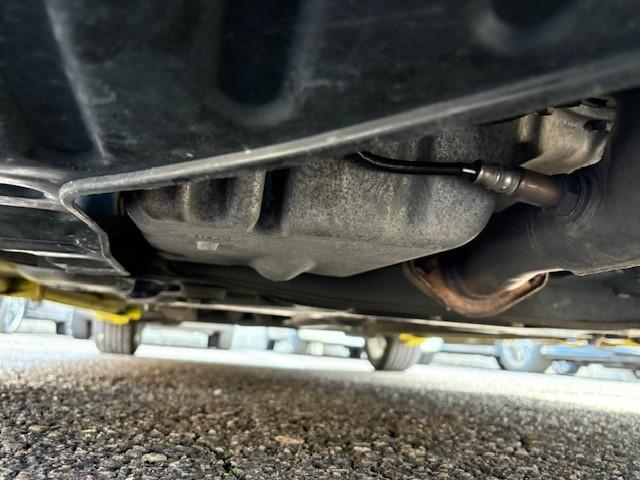 スイフト スポーツ Vセレクション 5速MT/ナビ&TV/ETC/HIDヘッドライト/スマートキー/オートエアコン/純正アルミフォグライト/取説&メンテナンスノート(20枚目)