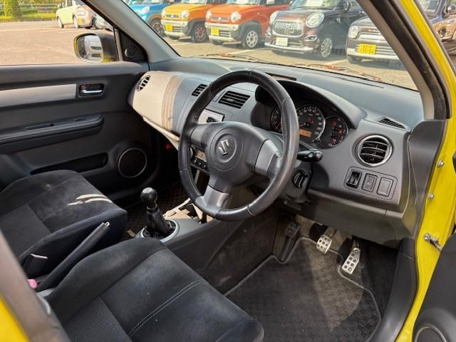 スイフト スポーツ Vセレクション 5速MT/ナビ&TV/ETC/HIDヘッドライト/スマートキー/オートエアコン/純正アルミフォグライト/取説&メンテナンスノート(32枚目)