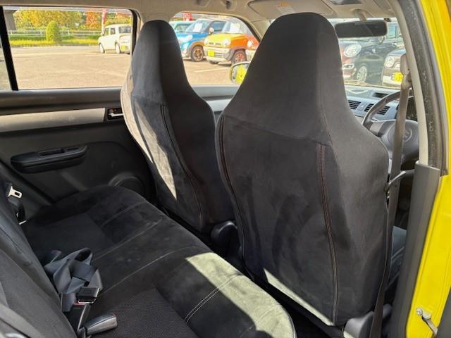 スイフト スポーツ Vセレクション 5速MT/ナビ&TV/ETC/HIDヘッドライト/スマートキー/オートエアコン/純正アルミフォグライト/取説&メンテナンスノート(38枚目)