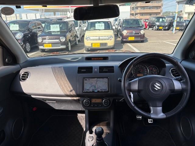 スイフト スポーツ Vセレクション 5速MT/ナビ&TV/ETC/HIDヘッドライト/スマートキー/オートエアコン/純正アルミフォグライト/取説&メンテナンスノート(43枚目)