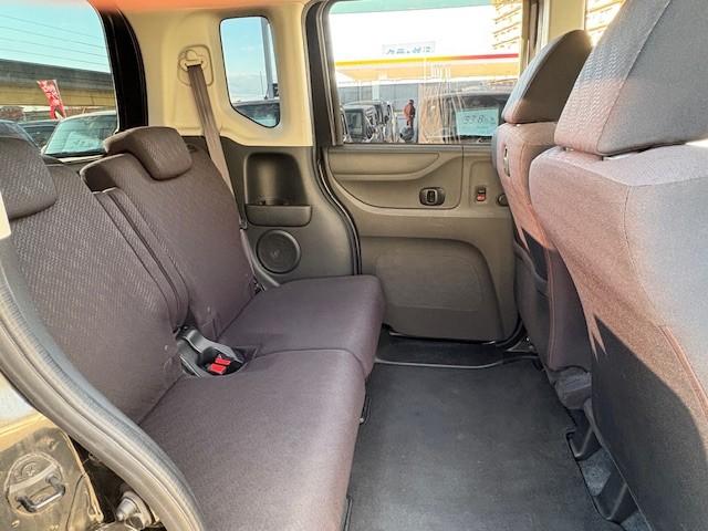 Ｎ－ＢＯＸカスタム Ｇ・Ｌパッケージ　純正ナビ／Ｂｌｕｅｔｏｏｔｈ／パワースライド／ＨＩＤヘッドライト／スマートキー／プッシュスタート／純正アルミ／アイドリングストップ／フォグライト（35枚目）