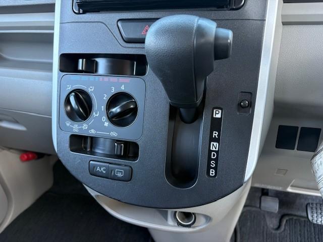 タント Ｌ　車検２年／ワンオーナー／ナビ＆ＴＶ／両側スライドドア（48枚目）