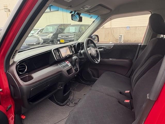 Ｎ－ＯＮＥ プレミアム　２トーンカラー／ブラックルーフ／ナビ／ドライブレコーダー／ＨＩＤヘッドライト／プッシュスタート／スマートキー／純正アルミ／アイドリングストップ（32枚目）