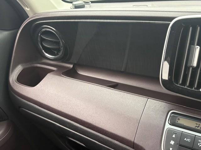 Ｎ－ＯＮＥ プレミアム　２トーンカラー／ブラックルーフ／ナビ／ドライブレコーダー／ＨＩＤヘッドライト／プッシュスタート／スマートキー／純正アルミ／アイドリングストップ（52枚目）