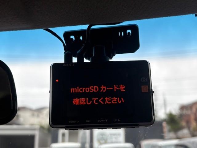 Ｎ－ＯＮＥ プレミアム　２トーンカラー／ブラックルーフ／ナビ／ドライブレコーダー／ＨＩＤヘッドライト／プッシュスタート／スマートキー／純正アルミ／アイドリングストップ（53枚目）