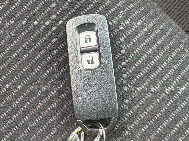 Ｎ－ＯＮＥ プレミアム　２トーンカラー／ブラックルーフ／ナビ／ドライブレコーダー／ＨＩＤヘッドライト／プッシュスタート／スマートキー／純正アルミ／アイドリングストップ（54枚目）